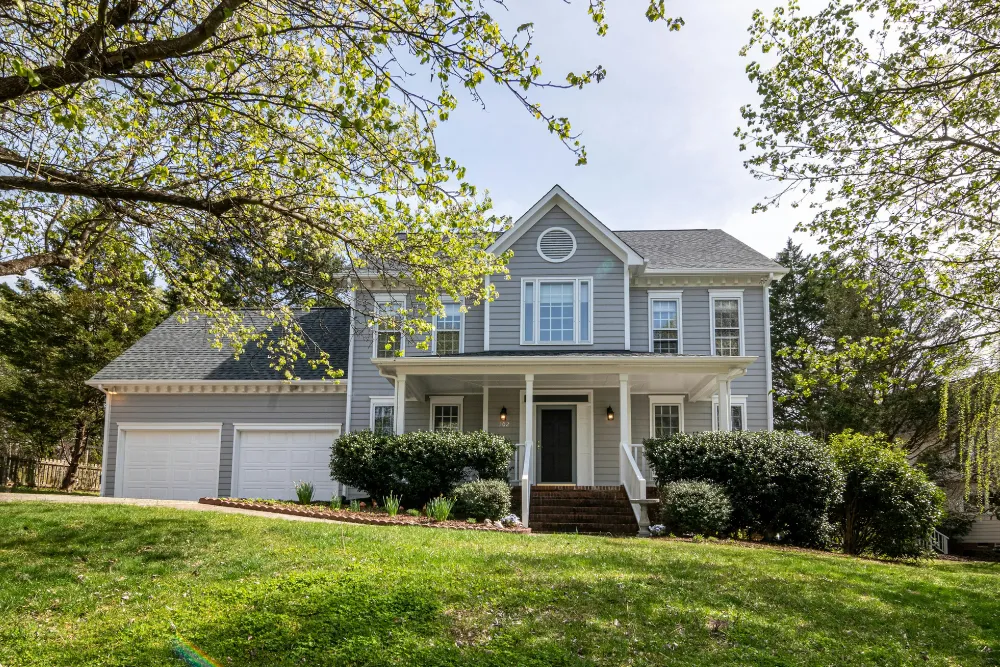 How Do Real Estate Books Improve Your Investment Game